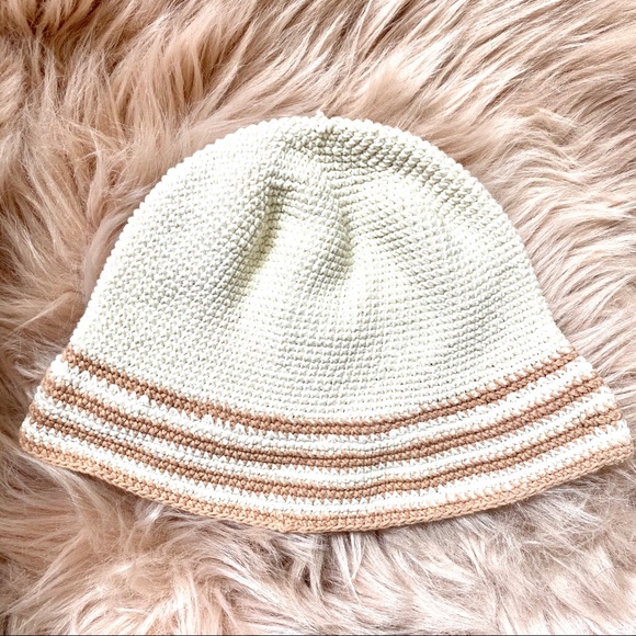 Day Lee Designs Baby Hat Lady Bug Flowers Beige Sunflower 6-12 months Crochet - Picture 3 of 6